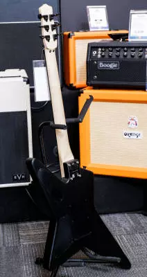 EVH - Limited Edition Star, Ebony Fingerboard - Stealth Black 2